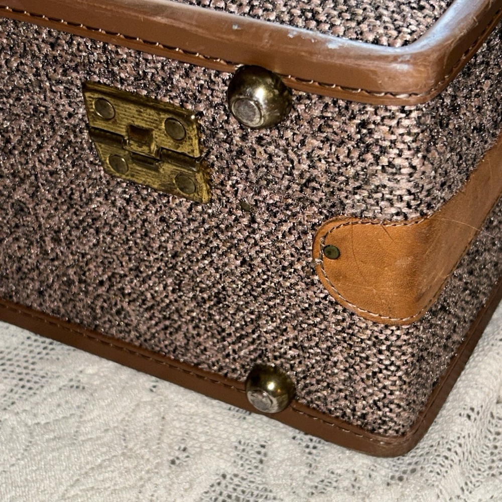 Vintage Hartmann Luggage 21 inch Tweed Suitcase - Picture 5 of 15